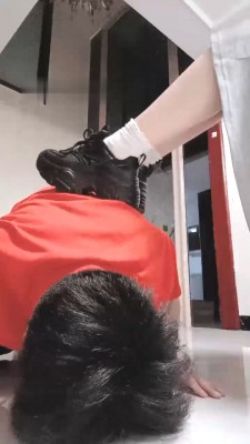 【樱子大人】萝莉主白袜气味羞辱/裸足踩/衣架抽 JS23052849_绳缚吧