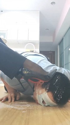 图片[6]_【美娜格格】剧情-霸道总裁归来-捆绑/舔地板酸奶/脚深喉/揪耳朵 bf28831_绳缚吧