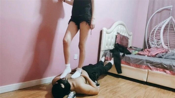 图片[16]_冷美超脏帆布鞋鞋底调教 TTTIO-230118_绳缚吧