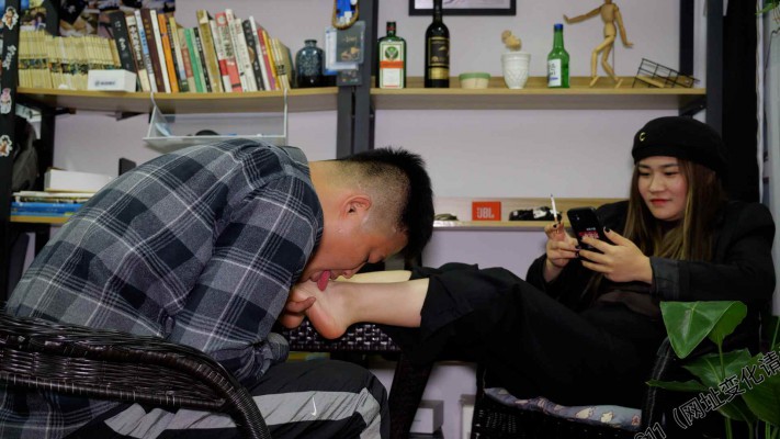 图片[6]_【第5风格】琴琴小主露脸首秀，沉浸式舔脚 YC-221231-6_绳缚吧