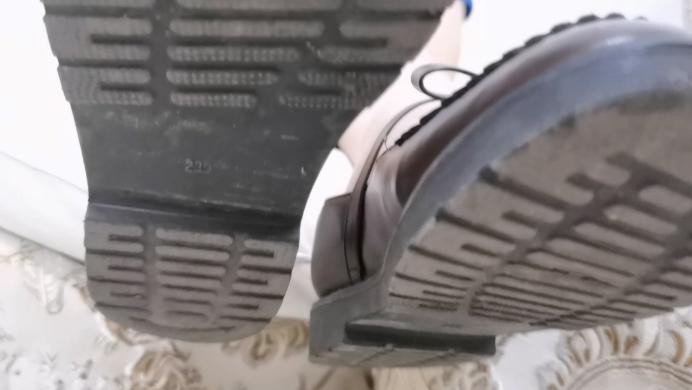 图片[16]_娇娇足控POV定制 第一视角舔娇娇脏鞋底闻舔肉丝臭脚 脚插嘴深喉调教 YC-221128-2_绳缚吧