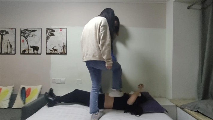 图片[8]_【珂珂女m】带男朋友看我是怎么被主子和她闺蜜全体重踩踏的 YC-221108_绳缚吧