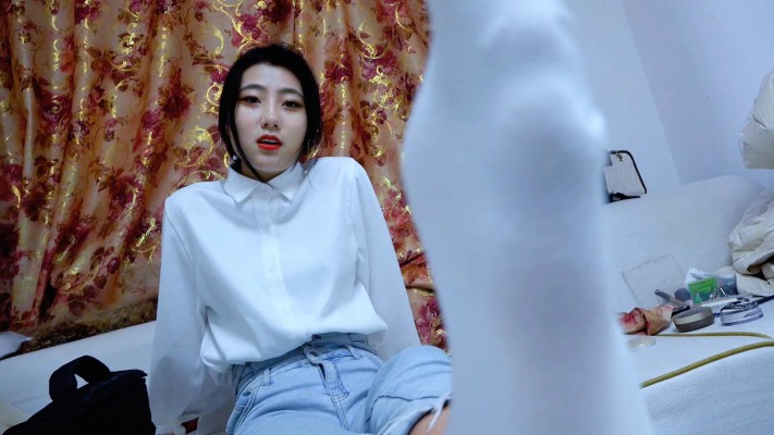 图片[11]_【校园女流氓】安诺羞辱贱狗清理臭鞋pov_绳缚吧