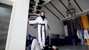 【惑心】跆拳道美女臭脚要狗命_绳缚吧