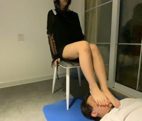 图片[6]_新开发精神小妹辱骂俏皮凌辱【萝莉酱】真实校园太妹跳踩舔脚语言羞辱 YC-220820-4_绳缚吧