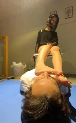 图片[10]_新开发精神小妹辱骂俏皮凌辱【萝莉酱】真实校园太妹跳踩舔脚语言羞辱 YC-220820-4_绳缚吧