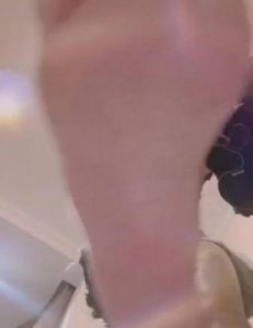 GTS高颜值晴主女巨人pov踩踏【pov必买】第一视角GTS踩踏语言羞辱超刺激YC-220702-4_绳缚吧