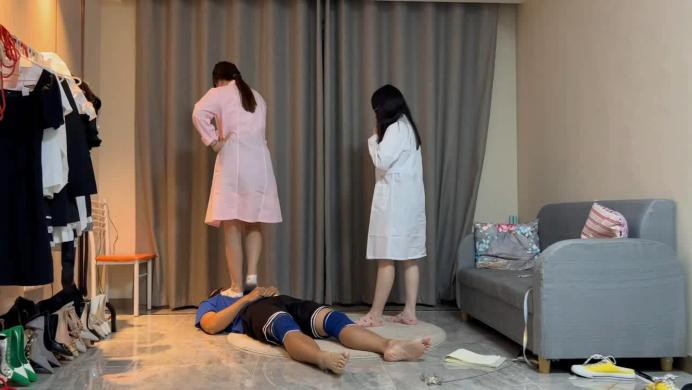 图片[18]_【珂玥】调戏护士反被揍 咸猪手色狼调戏护士小姐姐反被调教成舔脚狗 YC-220804-3_绳缚吧