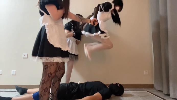 图片[10]_【珂玥】三女仆小姐姐调戏玩弄女仆小姐姐丝袜美脚跳踩踢打闻脚群虐臭狗奴YC-220719-4_绳缚吧