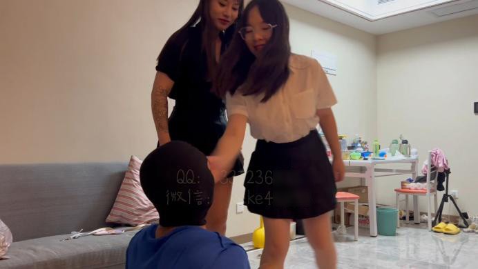 图片[3]_【剧情】欠钱不还的下场【珂玥S】带18岁妹妹踩踏耳光踢打跳踩欠钱的老赖 YC-220725-3_绳缚吧