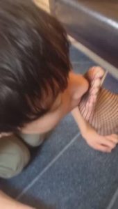 【真实】女神晴主和M讨论拍摄内容时被骂，恼羞成怒狠调嘴贱m 舔脚吃丝袜YC-220714-5_绳缚吧