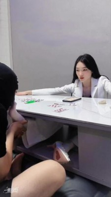 图片[2]_初柒臭丝脚女教师白丝高跟踩踏学生闻舔脚-女教师仿岛国剧情职业装调教 YC-220710-3_绳缚吧