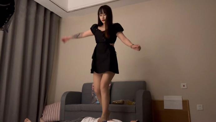 图片[5]_珂玥女神全体重踩踏骑脖踩档【珂玥S】高跟踩踏，跳踩踢裆，丝足跺裆 YC-220625-6_绳缚吧