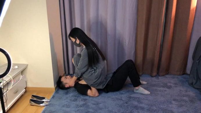 图片[6]_Kitty女王首调の丝足爆踩地毯_绳缚吧