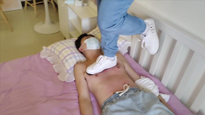 图片[4]_【子怡】用鞋袜给毯子胸口刮痧 YC-220602-4_绳缚吧