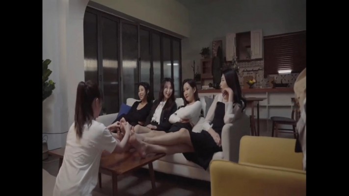 图片[10]_女女SM连续剧《堕落的口红》4集全-女孩遭办公室霸凌被女同事欺负变成奴隶_绳缚吧
