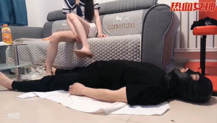 【初柒S】绝美学生S jk高跟美腿各种踢顶 踹碎踹烂m下面 超踢裆碎蛋 YC-220507-3_绳缚吧