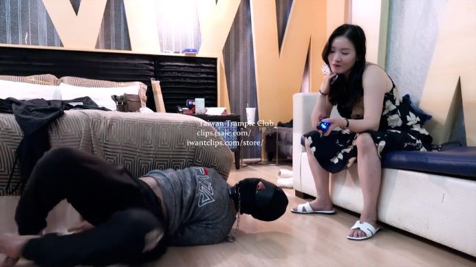 图片[7]_【Taiwan Trample Club】爆打+电击项圈狠虐到真实崩溃沁姐凉拖踩踏鞭打电击_绳缚吧