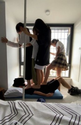 图片[6]_四小主第一次的踩踏体验_绳缚吧
