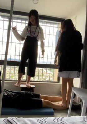 图片[9]_四小主第一次的踩踏体验_绳缚吧