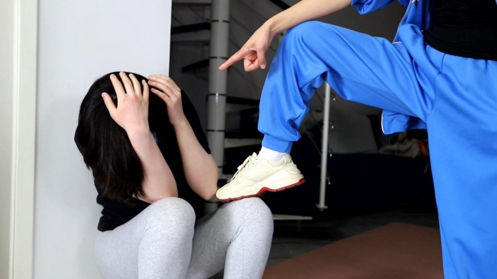 图片[7]_【惑心】女校霸爆踩女奴踩爆_绳缚吧