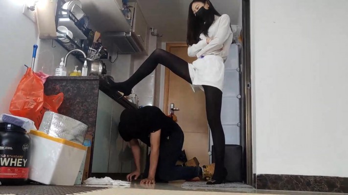 图片[5]_白领小鱼大人黑丝高跟大长腿羞辱胯下狗，命令钻胯，践踏狗头 YC-220429_绳缚吧