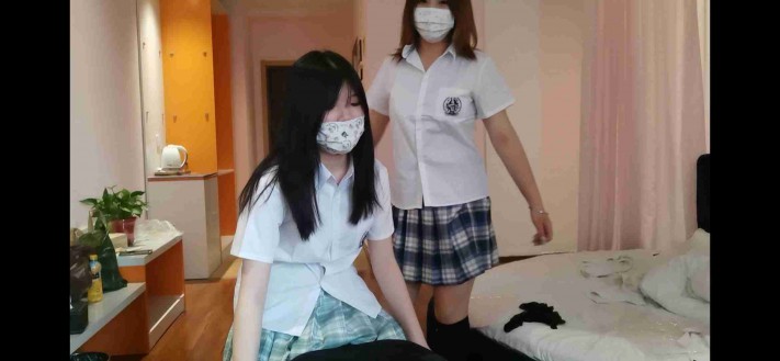 jk学生妹双人骑马，全体重踩踏 YC-220424_绳缚吧