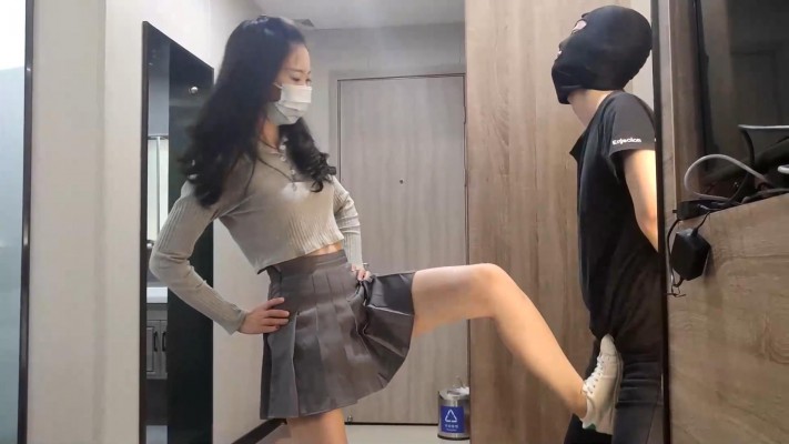 图片[3]_小鱼女神白袜小白鞋踢裆 YC-220301-4_绳缚吧