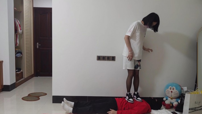 图片[5]_168cm中山少女姿默黑丝AJ全体重踩踏，坐脸，羞辱清理鞋子 YC-220219-6_绳缚吧
