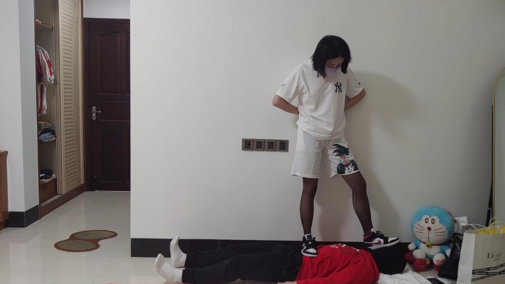 图片[7]_168cm中山少女姿默黑丝AJ全体重踩踏，坐脸，羞辱清理鞋子 YC-220219-6_绳缚吧