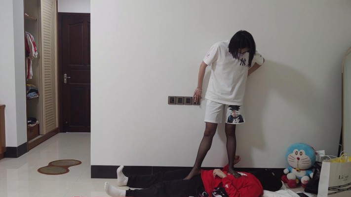 图片[10]_168cm中山少女姿默黑丝AJ全体重踩踏，坐脸，羞辱清理鞋子 YC-220219-6_绳缚吧