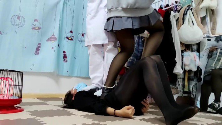 图片[3]_【00后蕬小乃】全体重踩踏瘦小女M YC-220202_绳缚吧