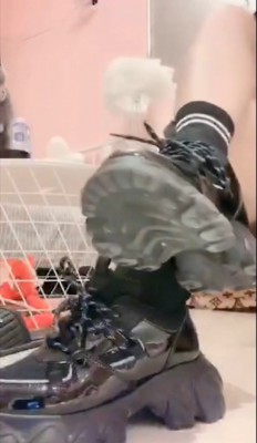 图片[3]_【pov】女神晴主臭袜运动鞋臭脚裸足粗口辱骂_绳缚吧
