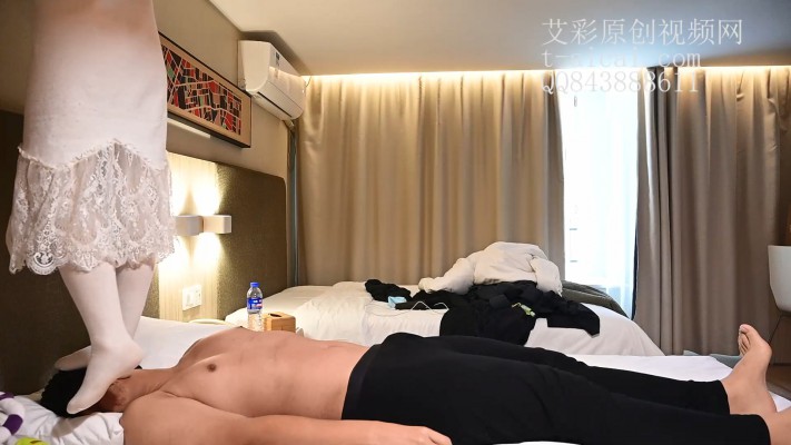 图片[9]_咩咩白色连裤袜踩玩狗子 YC-211107_绳缚吧