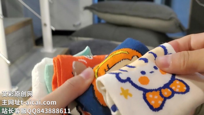 【橘子粥】一小时超长时间5双棉袜踩脸视频 YC-211031_绳缚吧
