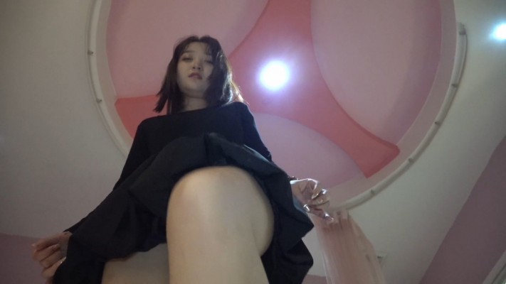 图片[17]_【校园女流氓】Baby POV舔脏鞋闻臭短丝_绳缚吧