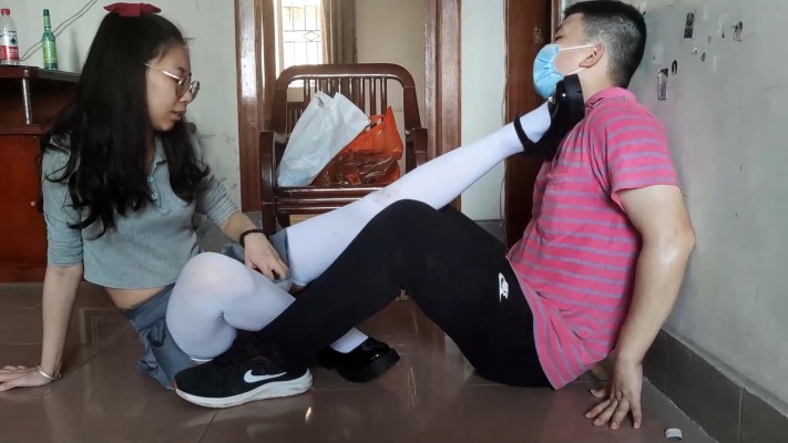 图片[11]_小鱼女神jk萝莉鞋高位踩间谍_绳缚吧