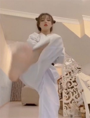 图片[15]_【pov必买】空手道女神晴主极度辱骂踹脚靶M骂到起飞_绳缚吧