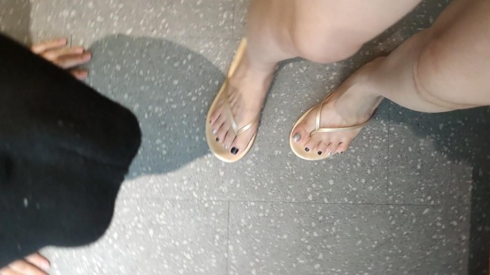 图片[5]_小鱼女神金色人字拖踩头羞辱贱狗舔脚舔鞋底_绳缚吧