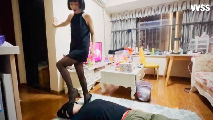 图片[5]_【Haruka瑶酱】暴躁女友瑶酱胖揍调教足控男友_绳缚吧
