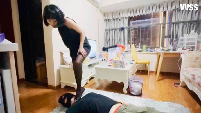 图片[8]_【Haruka瑶酱】暴躁女友瑶酱胖揍调教足控男友_绳缚吧