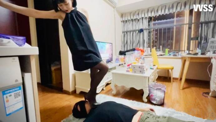 图片[13]_【Haruka瑶酱】暴躁女友瑶酱胖揍调教足控男友_绳缚吧