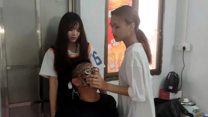 图片[16]_婷婷大人和新人梦姐姐踩脸闻脚夹鼻子_绳缚吧