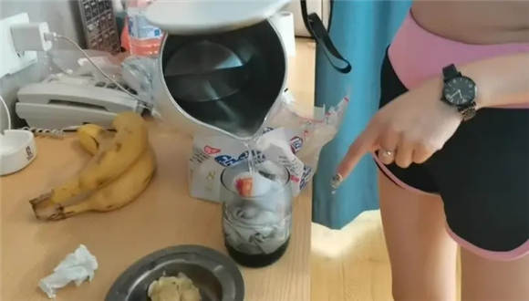 图片[16]_安然女帝强灌口水 YC-210529-3_绳缚吧