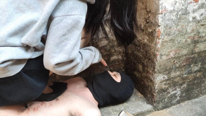 图片[5]_鱼爹户外踩胸和手，无视废物出血破皮_绳缚吧