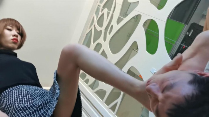 图片[9]_安然女帝全体重跳踩脖子_绳缚吧