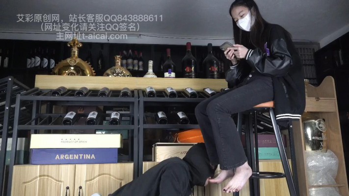 图片[4]_【樱女王】樱女王调教酒庄老板，辱骂舔脚，打耳光脚深喉，狗一样对待！ YC-230221-3_绳缚吧