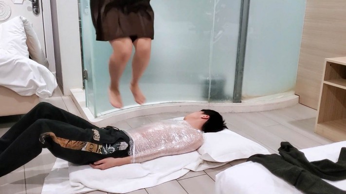 【橘子粥】保鲜膜缠身强制踩踏 YC-230223-7_绳缚吧
