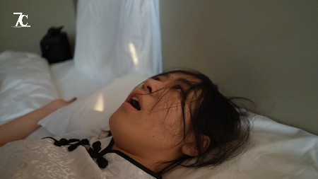 图片[15]_7C 闷死纹身丝袜女_绳缚吧