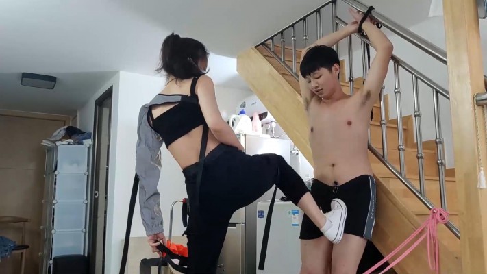 图片[8]_上集：大力出奇迹之低帮白匡威踢裆，你只管忍着，剩下的交给小鱼姐姐。YC-230323-3_绳缚吧